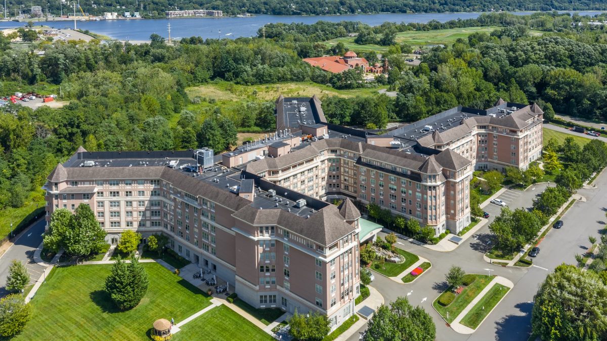 Elegant Community Architecture and Grounds